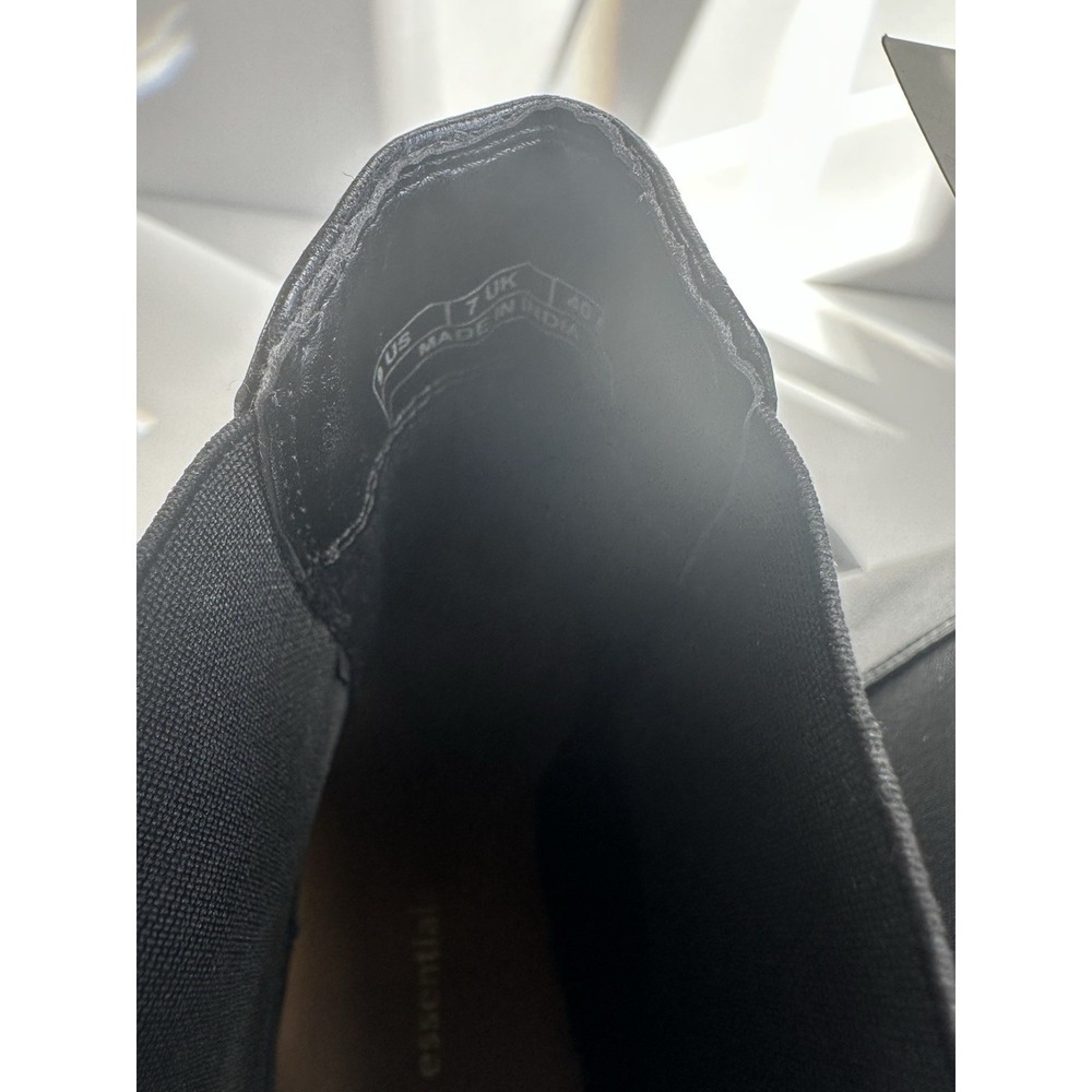 Amazon Essentials Black Ankle Boots Size 9 Women's Block Heel Chelsea Booties - Picture 5 of 7